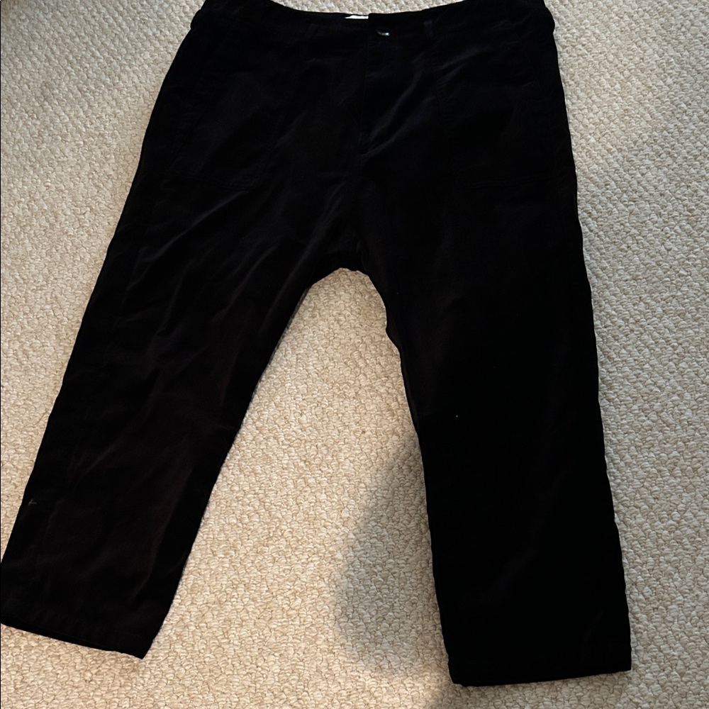 THE GREAT. Women's Black velvet Straight Leg Pants